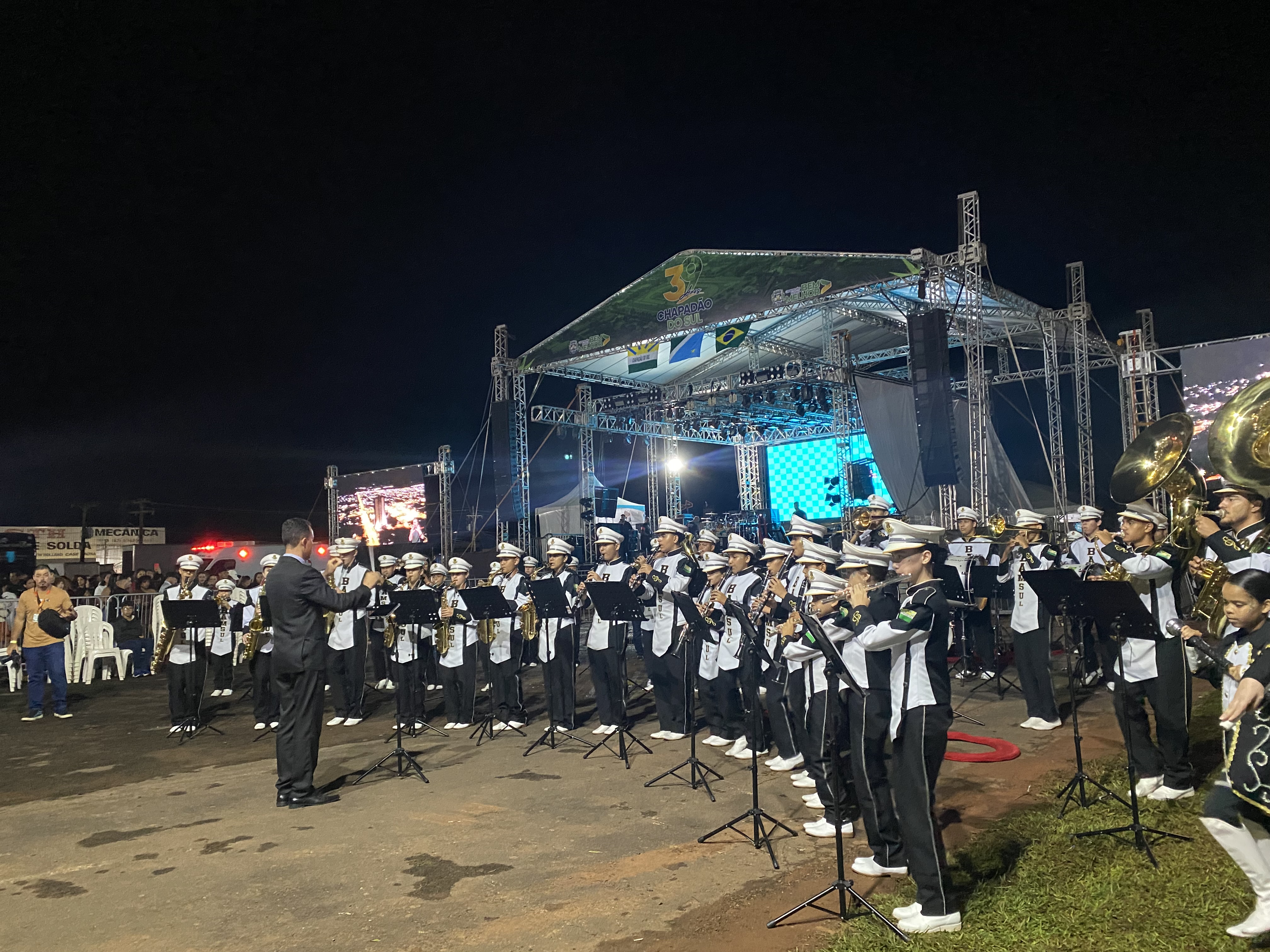 1º Dia Aniversario de 39 Anos de Chapadão do Sul — foto 72